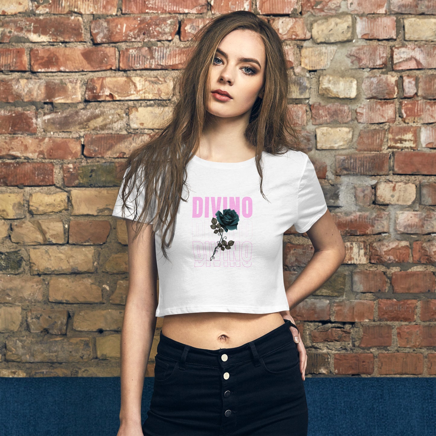 Divino Floral Women’s Crop Tee